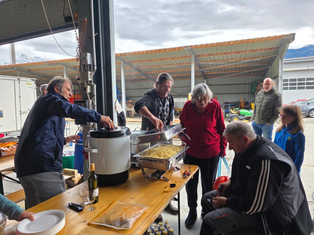 WhatsApp Image 2025-11-01 at 16.15.52 (2)